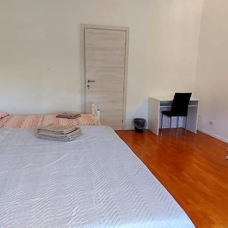 Bed and Breakfast La Dulce Stanza Генуя Экстерьер фото
