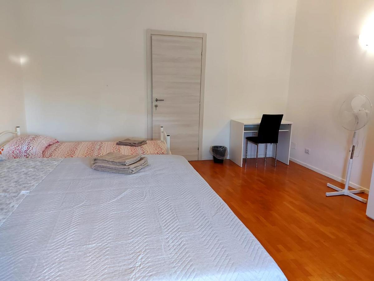 Bed and Breakfast La Dulce Stanza Генуя Экстерьер фото